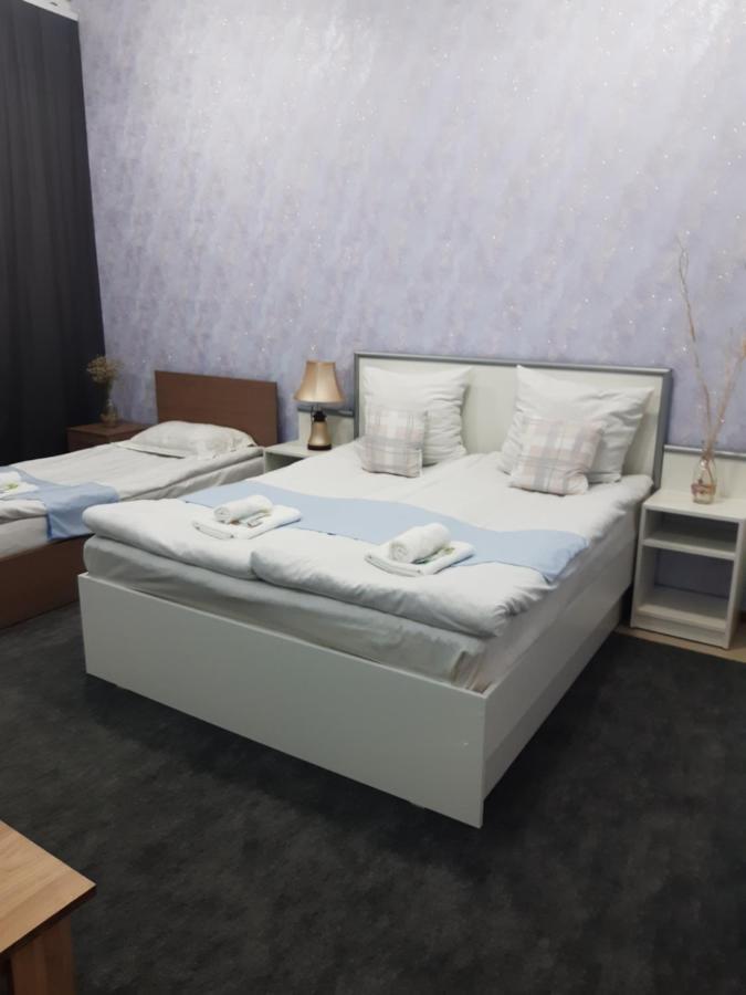 Lind Guest House B&B ギュムリ エクステリア 写真