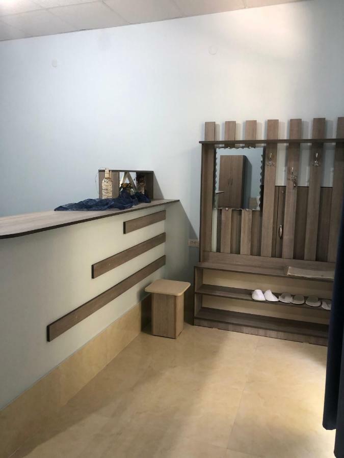 Lind Guest House B&B ギュムリ エクステリア 写真